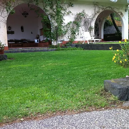 Bed & Breakfast Domus Verdiana Ragalna