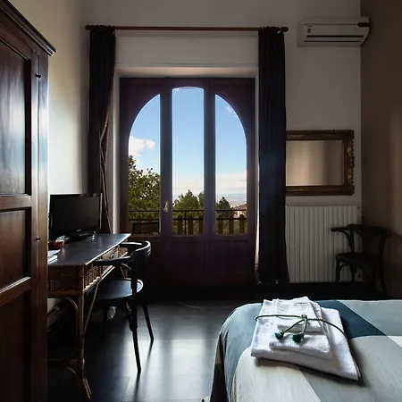 Alojamento de Acomodação e Pequeno-almoço Domus Verdiana Ragalna