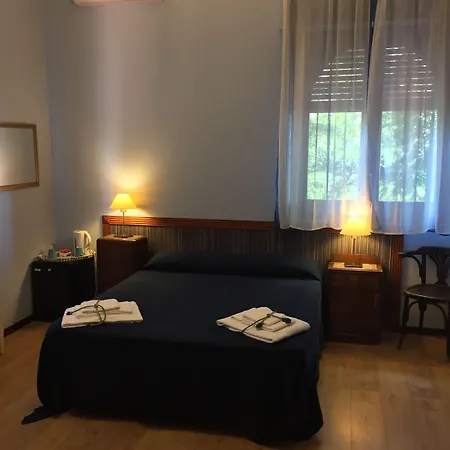 Domus Verdiana Alojamento de Acomodação e Pequeno-almoço 4*