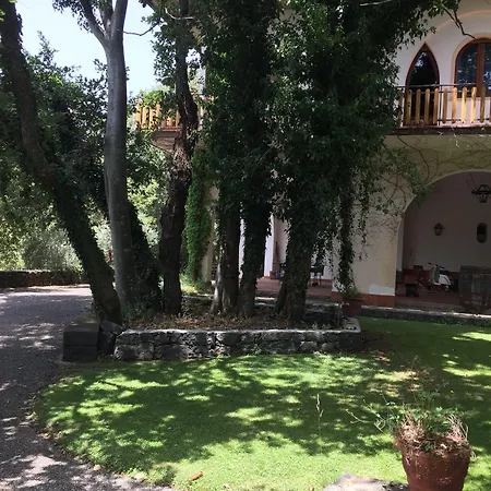 Domus Verdiana Alojamento de Acomodação e Pequeno-almoço 4*