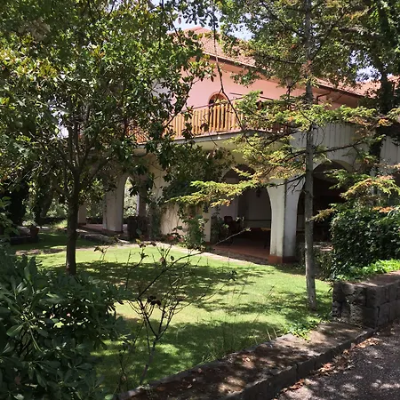 Domus Verdiana Alojamento de Acomodação e Pequeno-almoço Ragalna