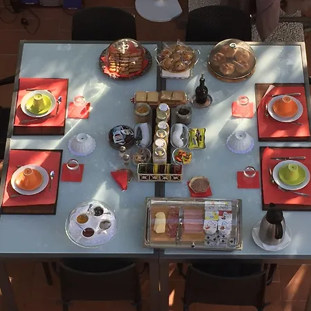 Alojamento de Acomodação e Pequeno-almoço Domus Verdiana Ragalna