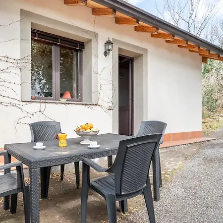 Bed & Breakfast Domus Verdiana 4*